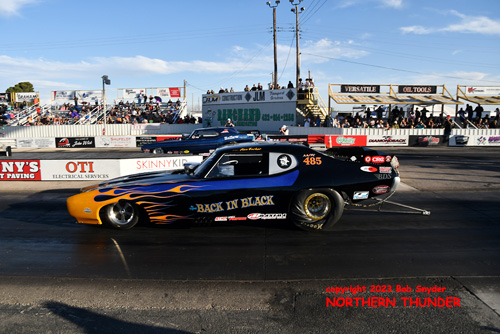 Alex Barker - 'Back in Black' (near lane) vs 
Jordan Ballew - 'Ballew Thunder' (far lane)
